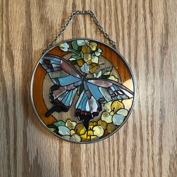 Hand painted Butterfly  Circle suncatcher by Joan Baker - Picture 2 of 9